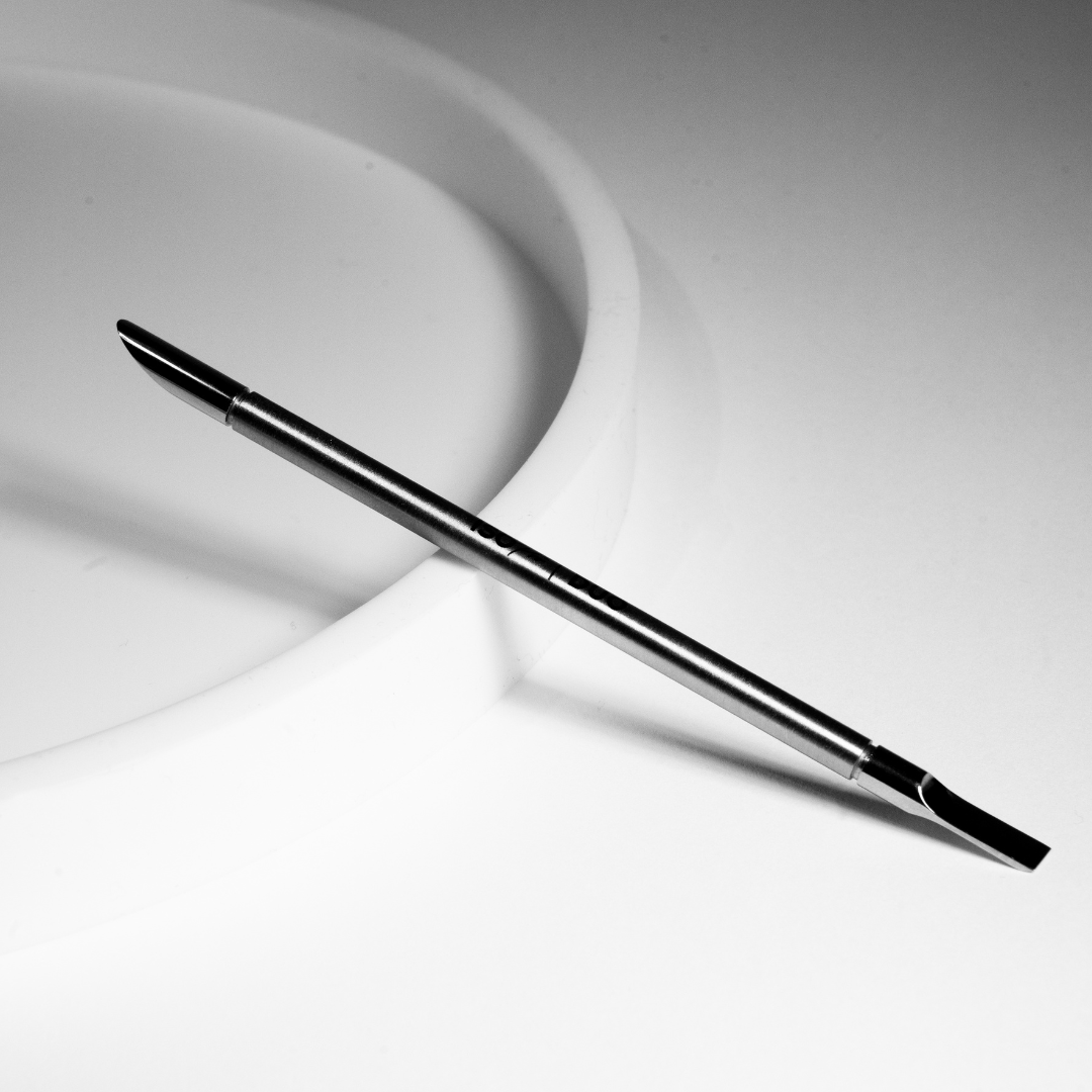 DUO - Dual-Ended Cuticle Tool